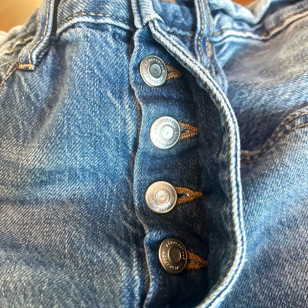 Aeropostale Women's Distressed 90’s Baggy Jeans - Size 4 Reg - Cotton Denim - Picture 4 of 8